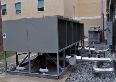 E Air Cooled Chiller Installation Hospitality 1HVAC for Hospitality Industries