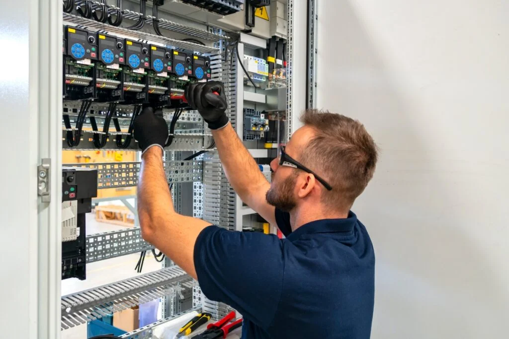 Optimizing Energy Management in Commercial Buildings Effectively 5 Energy Management 5 Optimizing Energy Management in Commercial Buildings Effectively