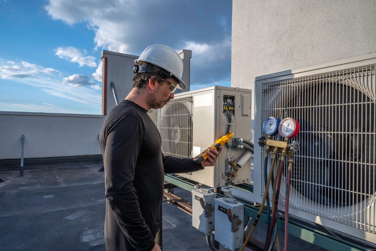 Commercial HVAC Tune-Ups in Atlanta: Why Summer Is the Ideal Time for Maintenance 6 Commercial Hvac Tune Ups 6 Commercial HVAC Tune-Ups in Atlanta: Why Summer Is the Ideal Time for Maintenance